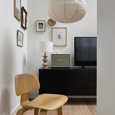 Luxury Spacious Private Loft, Between &