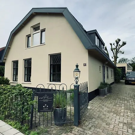 Σπίτι διακοπών Luxury Spacious Private Loft, Between &