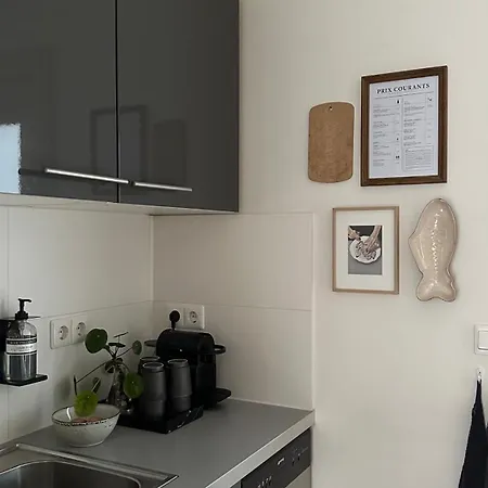 Luxury Spacious Private Loft, Between & 펜션 헴스테데
