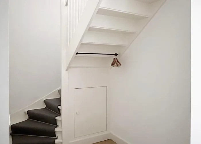 Luxury Spacious Private Loft, Between & * היימסטיידה